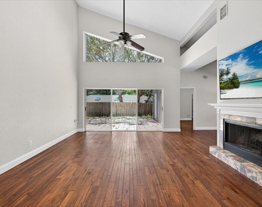 2000 Brent Place - Photo Thumbnail 6