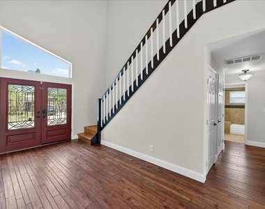2000 Brent Place - Photo Thumbnail 2