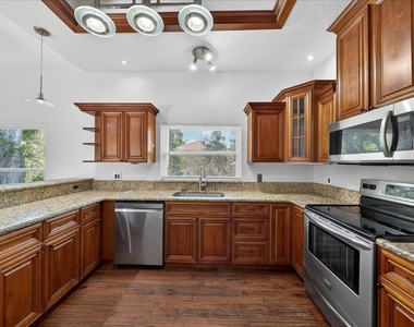 2000 Brent Place - Photo Thumbnail 20