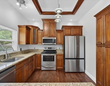2000 Brent Place - Photo Thumbnail 23