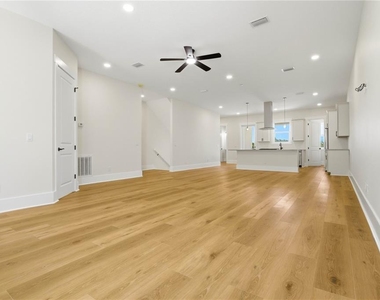 1413 Bayshore Boulevard - Photo Thumbnail 6