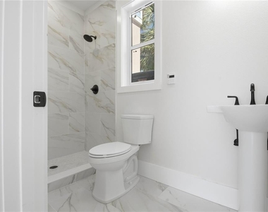 1413 Bayshore Boulevard - Photo Thumbnail 58