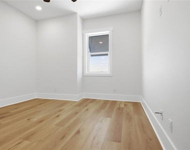1413 Bayshore Boulevard - Photo Thumbnail 36