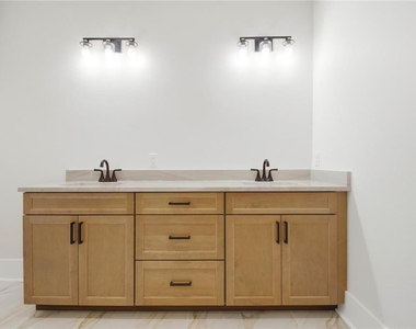 1413 Bayshore Boulevard - Photo Thumbnail 27