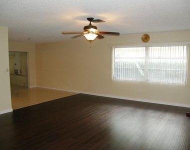 3601 15th Avenue N - Photo Thumbnail 2