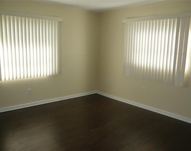 3601 15th Avenue N - Photo Thumbnail 6
