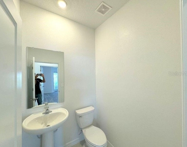 10315 Honey Hammock Way - Photo Thumbnail 4