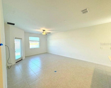 10315 Honey Hammock Way - Photo Thumbnail 3