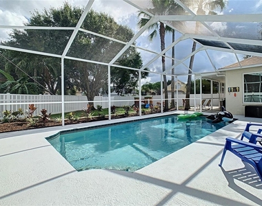 1521 Crooked Stick Drive - Photo Thumbnail 18