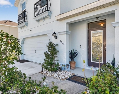 4842 San Palermo Drive - Photo Thumbnail 2