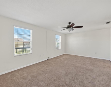 4842 San Palermo Drive - Photo Thumbnail 14