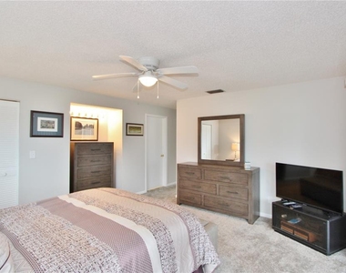 9635 Greenskeeper Drive - Photo Thumbnail 9