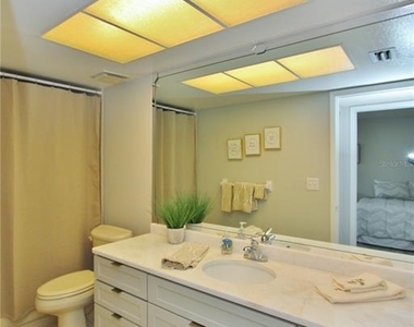 9635 Greenskeeper Drive - Photo Thumbnail 14