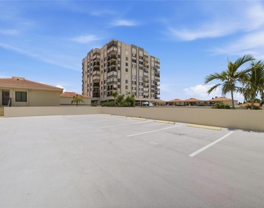 6322 Palma Del Mar Boulevard S - Photo Thumbnail 19