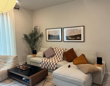 31371 Amberview Bend - Photo Thumbnail 4