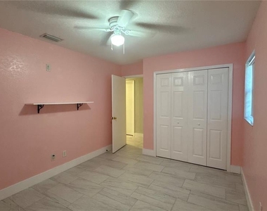 8106 Wichita Way - Photo Thumbnail 19