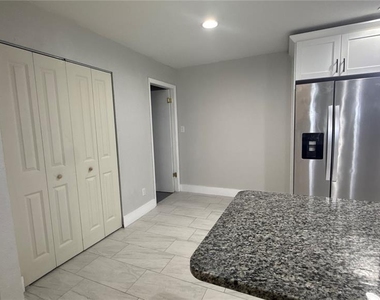 8106 Wichita Way - Photo Thumbnail 5