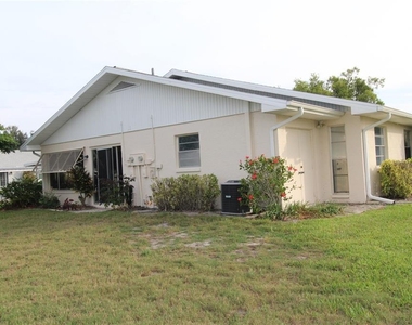 2345 Glenmore Circle - Photo Thumbnail 20
