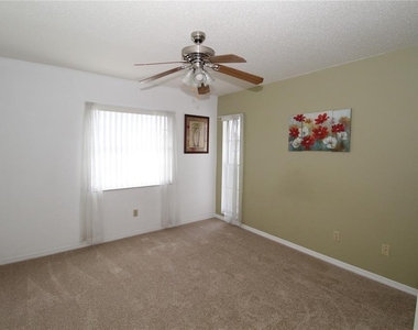 2345 Glenmore Circle - Photo Thumbnail 14