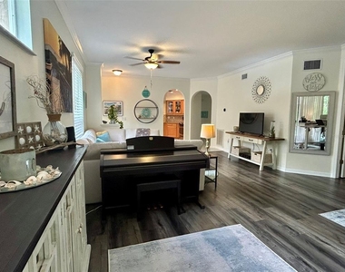 4244 Preserve Place - Photo Thumbnail 13