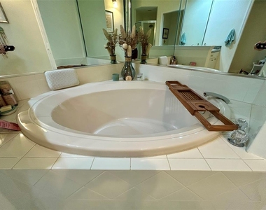 4244 Preserve Place - Photo Thumbnail 32