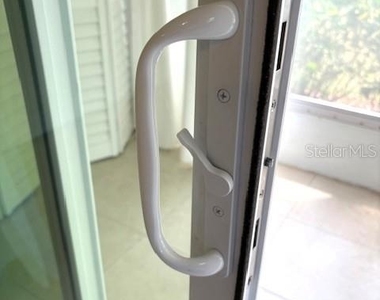 302 Canton Court - Photo Thumbnail 15