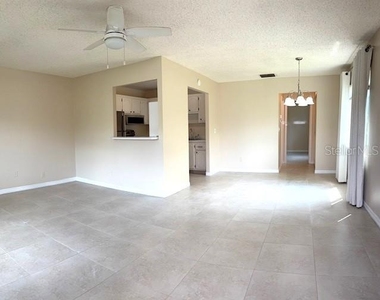 302 Canton Court - Photo Thumbnail 2