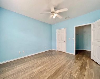 4333 Bayside Village Drive - Photo Thumbnail 11