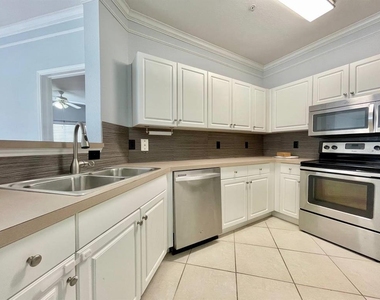 4333 Bayside Village Drive - Photo Thumbnail 5