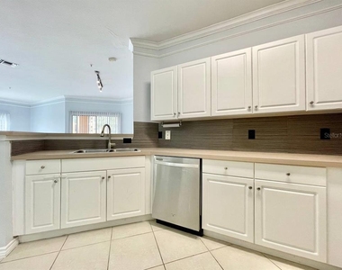 4333 Bayside Village Drive - Photo Thumbnail 6
