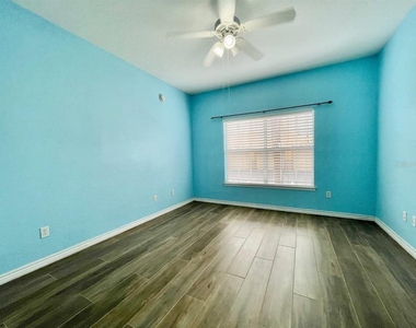 4333 Bayside Village Drive - Photo Thumbnail 9