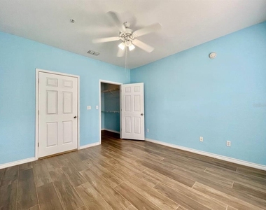 4333 Bayside Village Drive - Photo Thumbnail 10