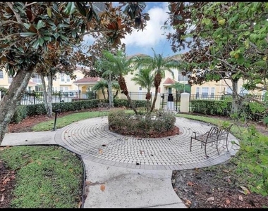 12102 Poppy Field Lane - Photo Thumbnail 31