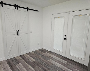 4051 Nw 19th Avenue - Photo Thumbnail 4