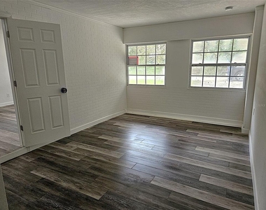 4051 Nw 19th Avenue - Photo Thumbnail 5