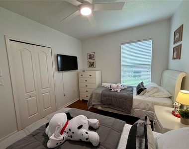 9110 Stromboli Court - Photo Thumbnail 11