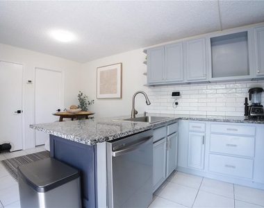 5349 Bamboo Court - Photo Thumbnail 7