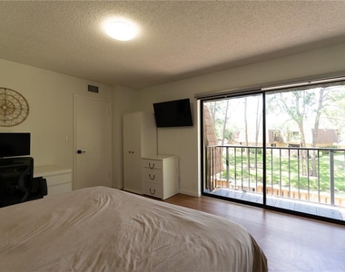 5349 Bamboo Court - Photo Thumbnail 14