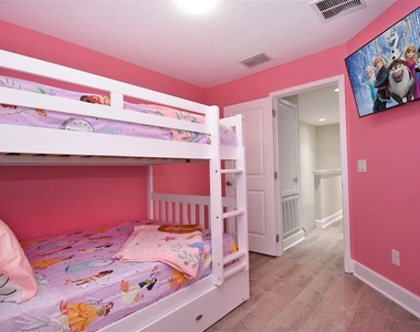 4734 Terra Esmeralda - Photo Thumbnail 9