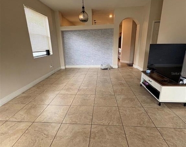 12517 Beacontree Way - Photo Thumbnail 3