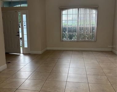 12517 Beacontree Way - Photo Thumbnail 8