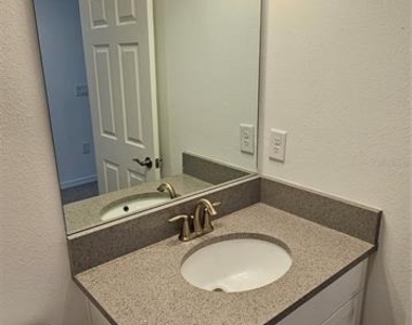 4012 Via Sienna Circle - Photo Thumbnail 18