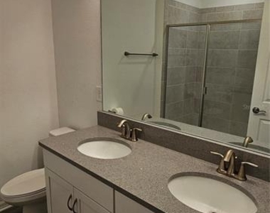4012 Via Sienna Circle - Photo Thumbnail 14