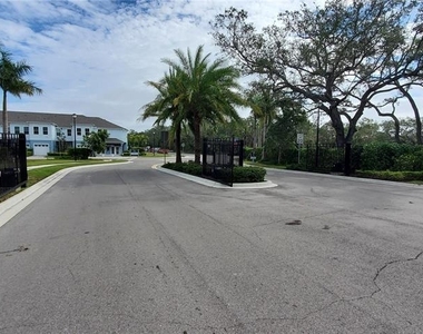 4012 Via Sienna Circle - Photo Thumbnail 22
