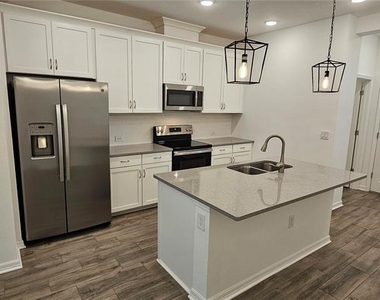 4012 Via Sienna Circle - Photo Thumbnail 2
