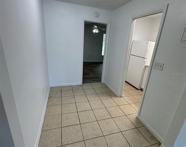 1727-1727 Ne 2nd Street - Photo Thumbnail 5