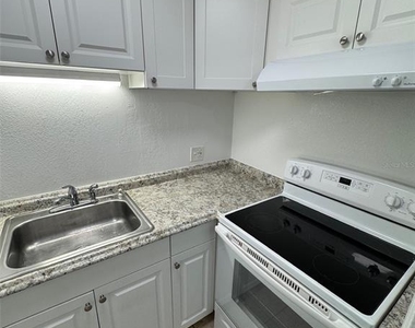 1727-1727 Ne 2nd Street - Photo Thumbnail 9
