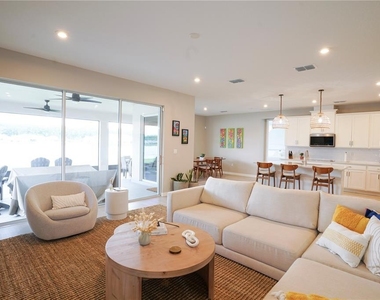 7964 Waterfield Avenue - Photo Thumbnail 4