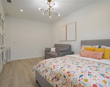 7964 Waterfield Avenue - Photo Thumbnail 16