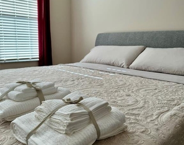993 Juel Street - Photo Thumbnail 12
